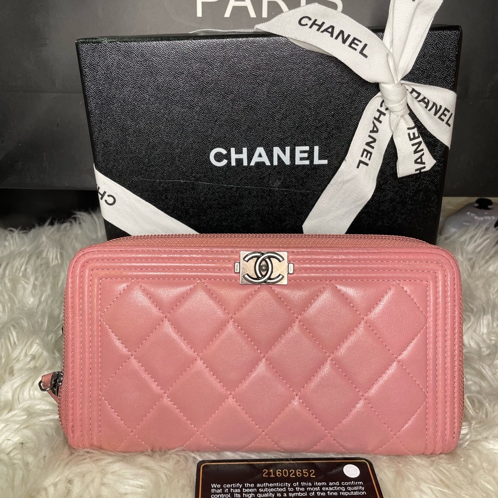 Chanel Le Boy Quilted Wallet